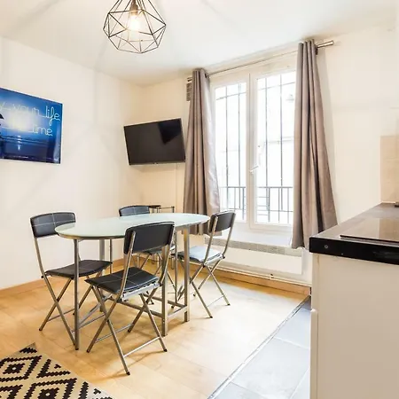 Cmg Nation/ Montreuil Apartment Paris